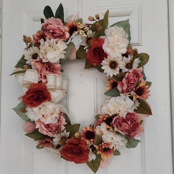 HANDMADE fall or everyday wreath indoor or outdoor home decor - Picture 2 of 9